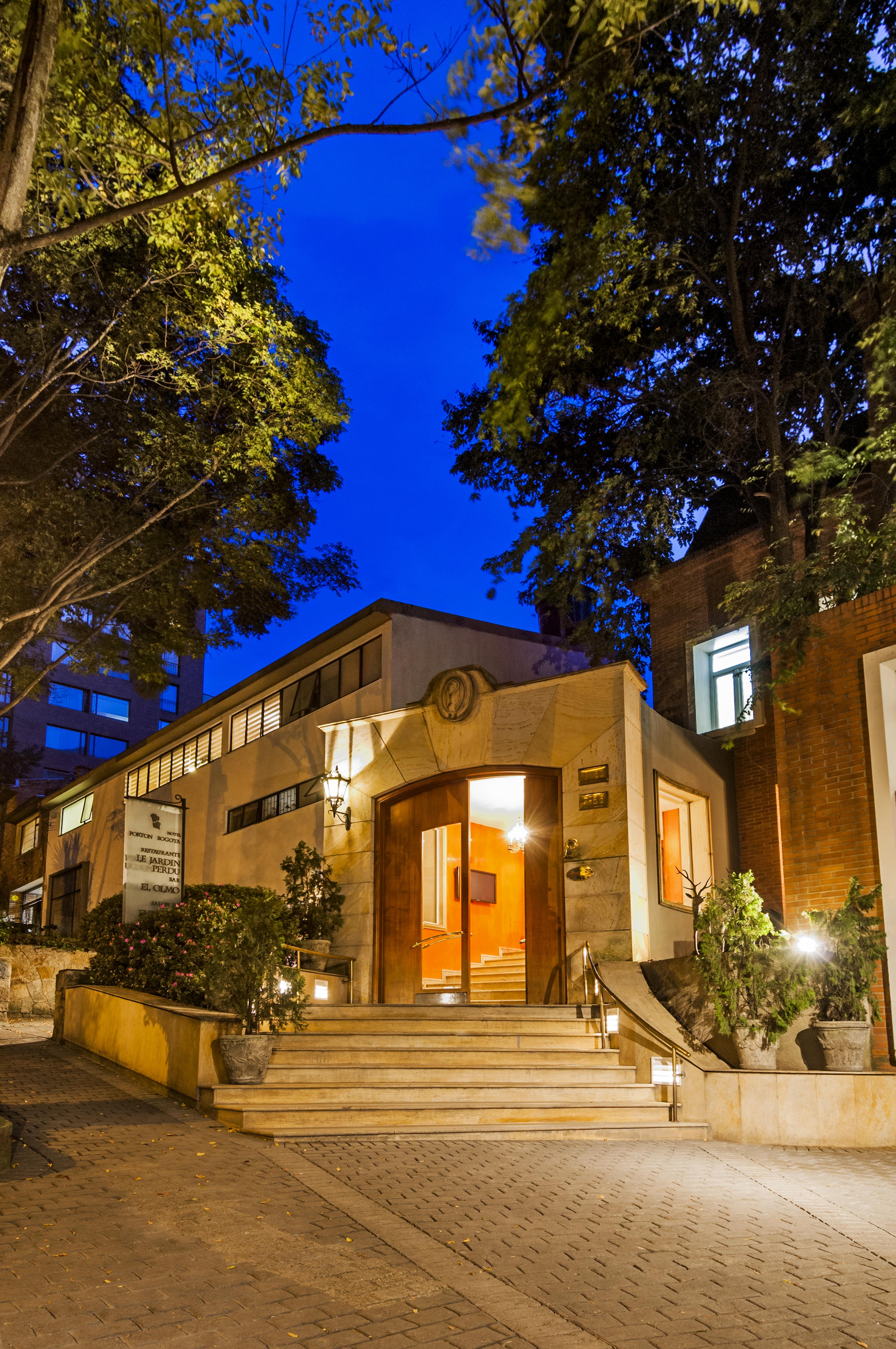 Hotel Porton Bogota Exterior photo